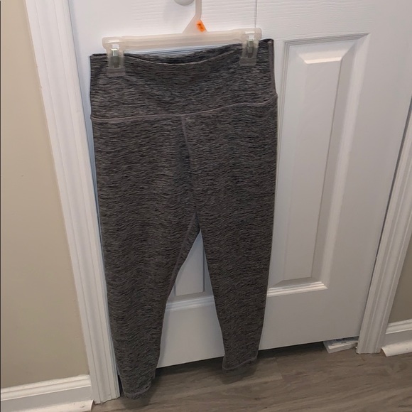 ECHT High Waisted Leggings - Picture 1 of 4